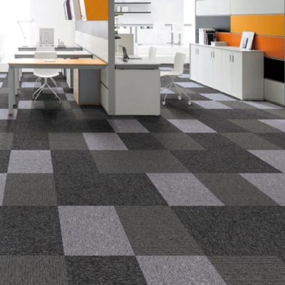 2024 PP Material Carpet Tiles Acessórios de piso com apoio de betume Altura média da pilha
