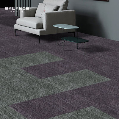 Luxo PP Nylon Jacquard Commercial Office Carpet Tiles para o piso quadrado 50x50 Qingdao