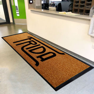 Tapete de ginástica de relva sintética multifuncional com suporte de borracha de nitrilo com impressão personalizada