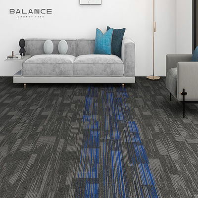 Escritório Moderno Large Tile Tapet Lavável Nylon com Loop Cut Tufted Pile Padrão Geométrico