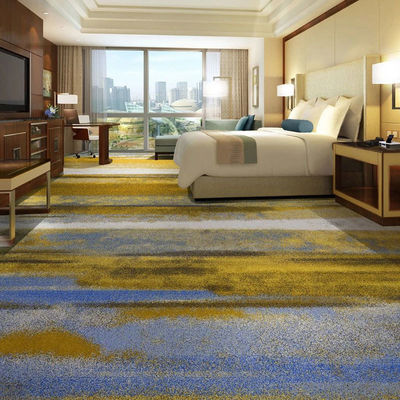 Tufted Wool PP Material Nylon Impressed Carpet Roll para Casa Espaço de oração de quarto de hotel