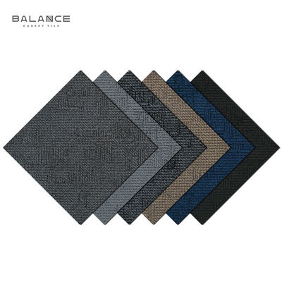 Caixas de carpete modular removível para escritórios comerciais 50x50 com suporte de PVC de 4,0 a 4,5 mm