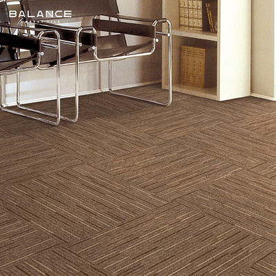 Chapas de tapete comercial Design geométrico de cor sólida com material resistente a manchas