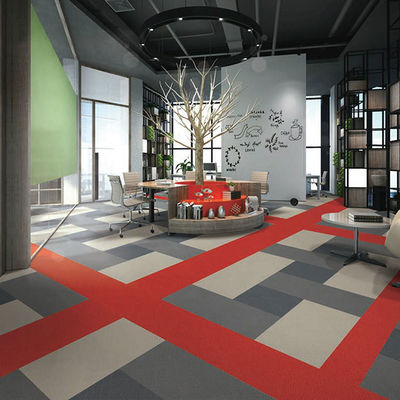 Carpetes comerciais de escritório azulejos matriz azulejos amarelos 50 * 50 para desempenho adulto