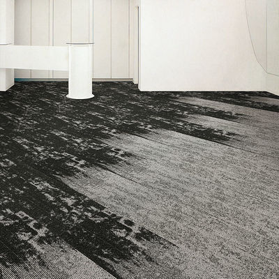 Abstract Padrão 100% Nylon 6 Pvc Carpet Tile para Espaços Comerciais em Amarelo