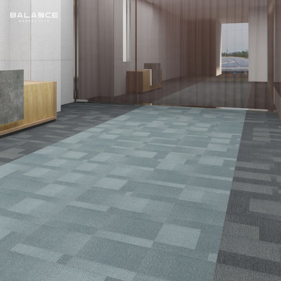 50x50 Chapas de carpete de escritório comercial de nylon espesso com construção de pilha de loop de vários níveis