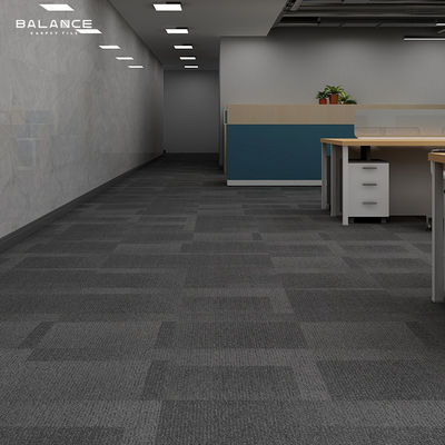 50x50 Chapas de carpete de escritório comercial de nylon espesso com construção de pilha de loop de vários níveis