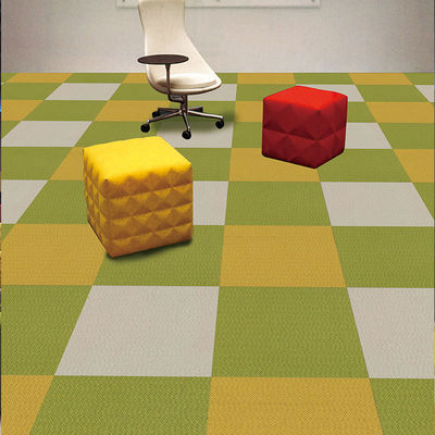 Tapete de alta qualidade de nylon PP azulejos comerciais de tapete para decoração personalizada quarto de hotel