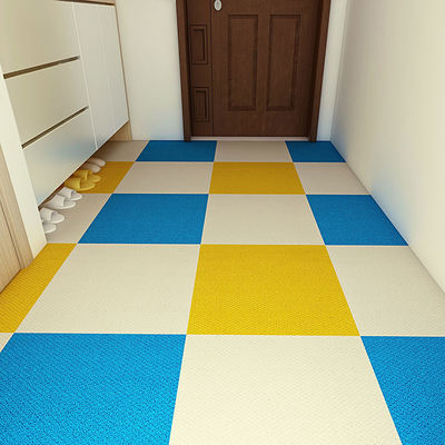 Espessura total 9.5 mm Chapas auto-aderentes de tapete para tapete central no quarto infantil