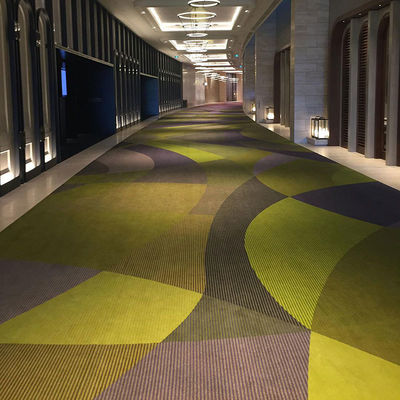 Grau comercial 80% lã e 20% nylon floral Axminster padrão de tapete de parede a parede