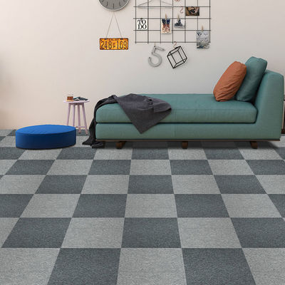 50*50 azulejos de carpete resistentes ao fogo e não escorregadiços em estilo moderno para pisos de escritórios comerciais