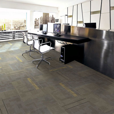 Sala comercial 50 X 50 padrão de textura de nylon moqueta quadrada azulejos de carpete para escritório