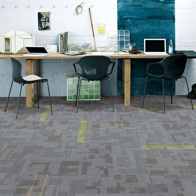Sala comercial 50 X 50 padrão de textura de nylon moqueta quadrada azulejos de carpete para escritório