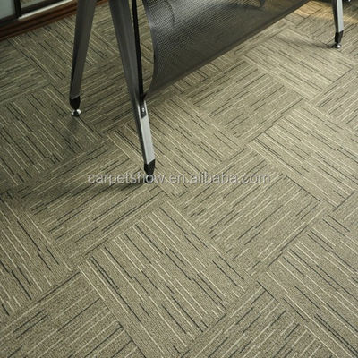 Comércio de azulejos de carpete modulares 100% de polipropileno PVC para pisos de oração de escritório