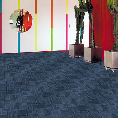 Loop Pile Construção Carpet Tiles Super Setembro PVC Backing 50x50 PP Carpet Floor