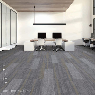 50x50cm Medium Pile Abstract Pattern Custom Carpet Tile para design de escritório em casa moderno