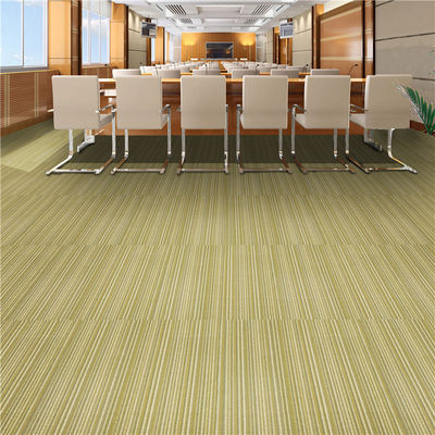 50x50cm PP Loop Pile Carpet Tile para escritório Hotel Casa Pavimentos de quarto em padrão de listras