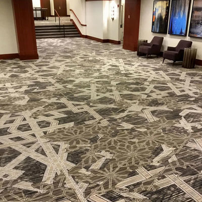 Moderno estilo padrão de quebra-cabeça Nylon Impressão de parede a parede tapetes para hotel preto e branco