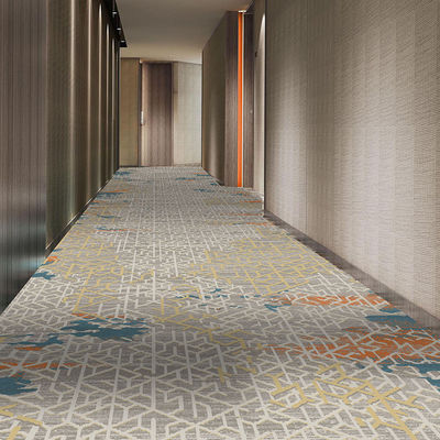Tapete Broadloom feito à máquina para cobertura de parede a parede feita sob medida em hotéis de luxo