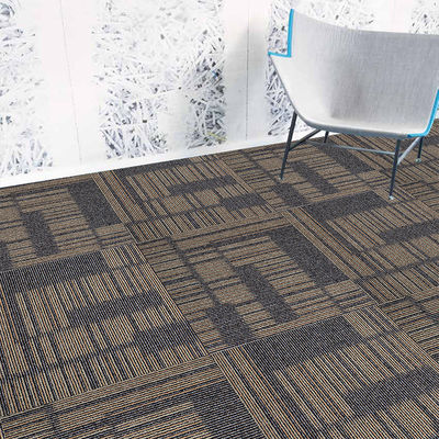Commercial Cut Pile Nylon Carpet Tile Square Striped Pattern para escritórios e quartos de hotel