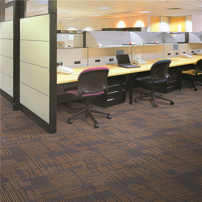 Commercial Cut Pile Nylon Carpet Tile Square Striped Pattern para escritórios e quartos de hotel