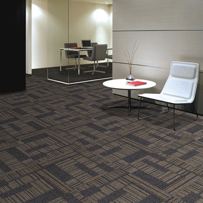 Commercial Cut Pile Nylon Carpet Tile Square Striped Pattern para escritórios e quartos de hotel