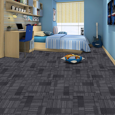 Altura da pilha 4mm 650g/m2 50x50cm Carpete de escritório de telhas quadradas em design moderno 100% Nylon