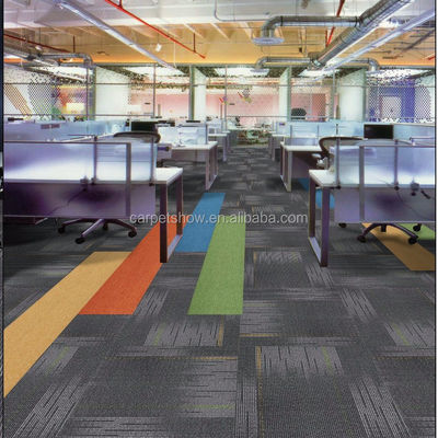 100*100cm de Nylon Modular Office Carpet Tiles com 4,5mm de altura de pilha para espaços comerciais