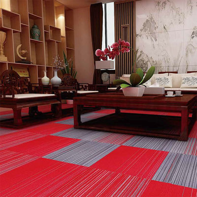 Carpetes Art Deco Gradiente Vermelho Quadrado em Padrão de Pilha de Loop para Interiores
