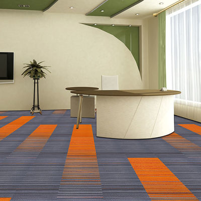Carpetes Art Deco Gradiente Vermelho Quadrado em Padrão de Pilha de Loop para Interiores