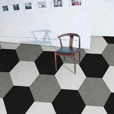 Hexagon Commercial 100% SD Nylon Carpet Tile Floor Carpet Machine Tufted para Durabilidade