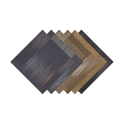 5.0mm Espessura total Chapa de piso de padrão de madeira feita de material de nylon para áreas quadradas