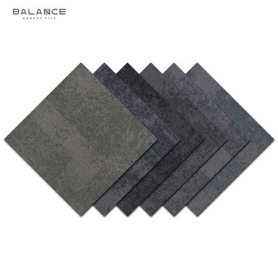 Carpetes quadrados de escritório 50x50 com design moderno e alto tráfego