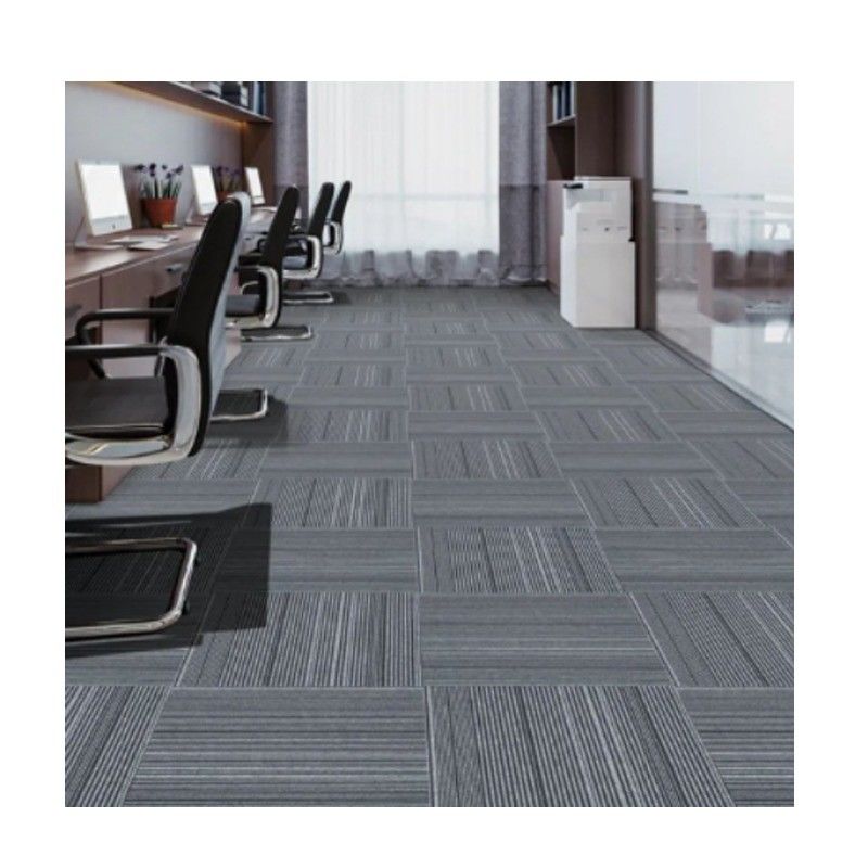 Antiderrapante PVC de apoio estilo moderno luxo 100% Pp azulejos de carpete de escritório para comercial