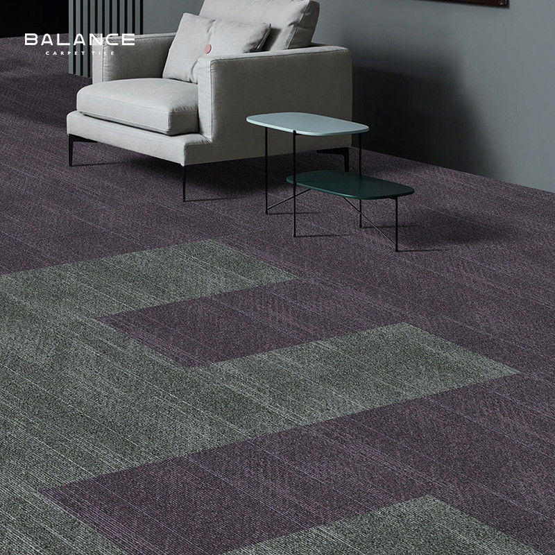 Luxo PP Nylon Jacquard Commercial Office Carpet Tiles para o piso quadrado 50x50 Qingdao