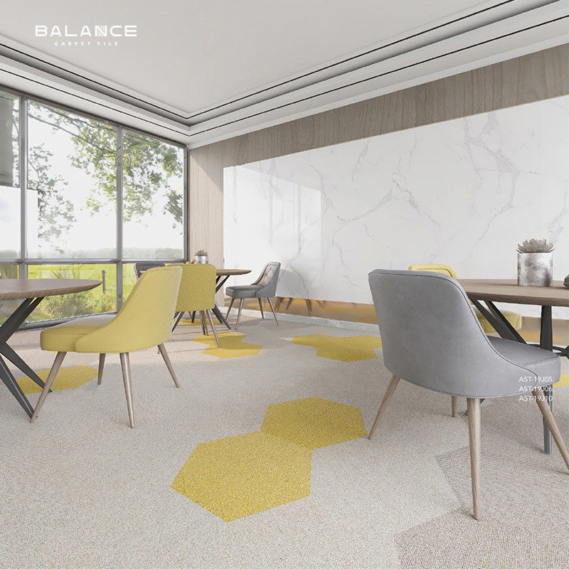 Decorativo Design Colorido Lavável Hexagon Carpet Tiles Feito de Nylon Retardante de Fogo