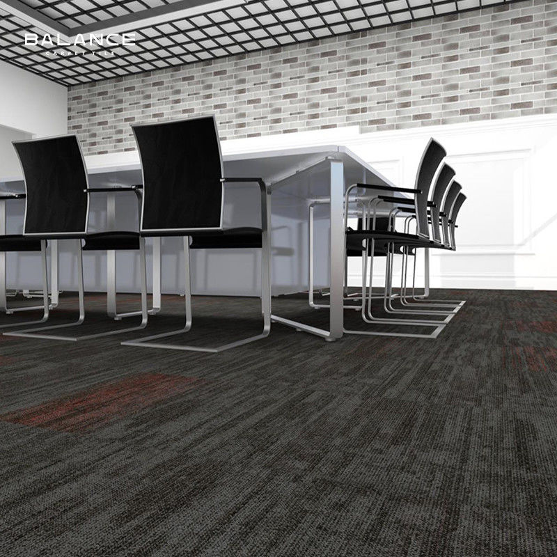 Tapete modular de PVC de pilha simples personalizada para padrões modernos em espaços comerciais